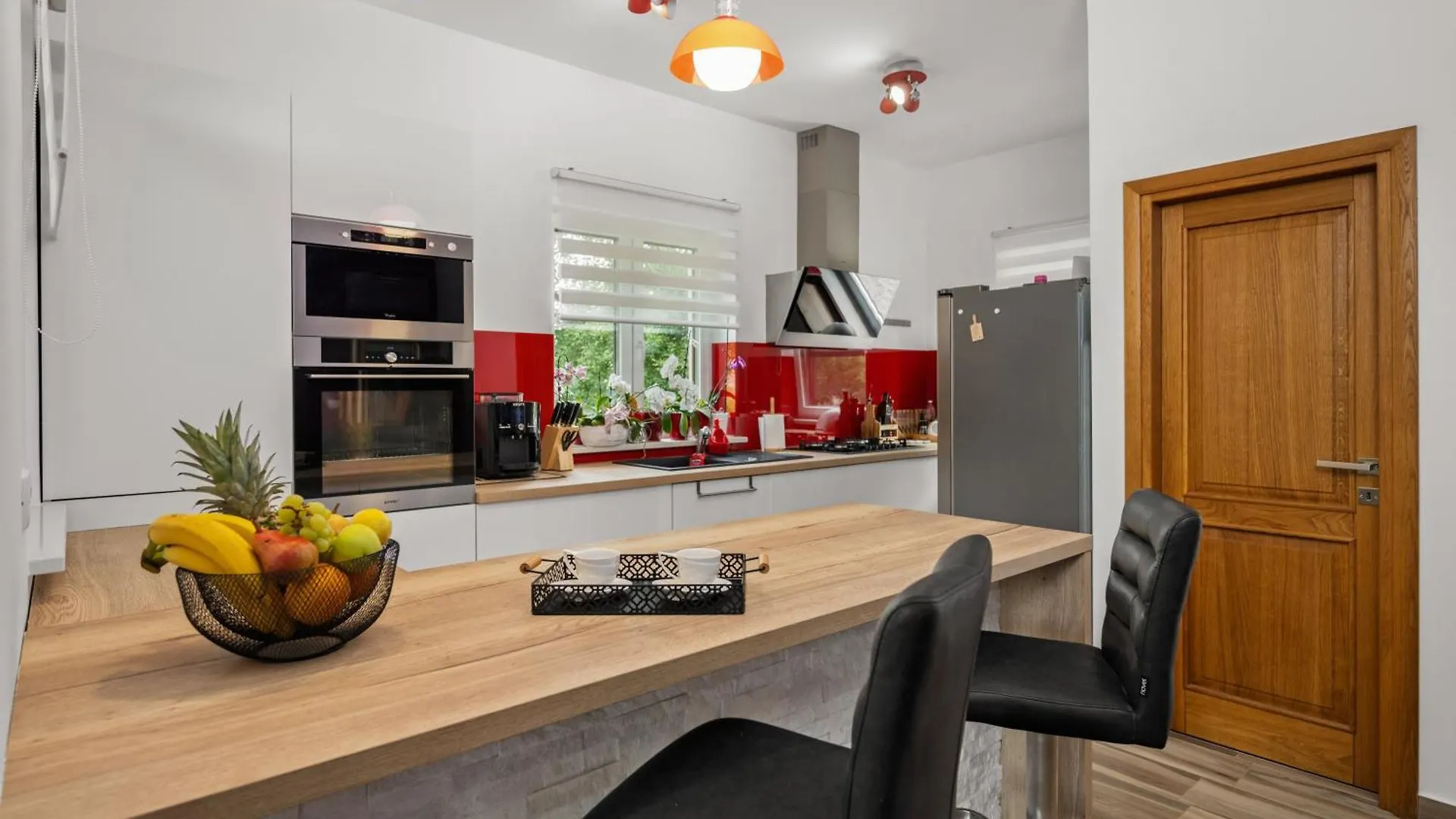 Wunderschoener Neubau Bungalow Mit Privatem Pool Und Jacuzzi Vozilici 0*,  Croatia