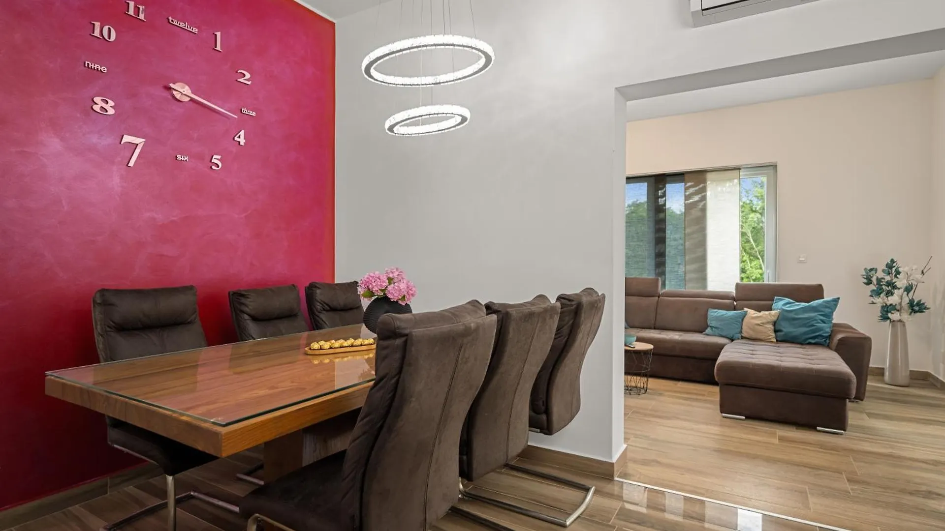 Wunderschoener Neubau Bungalow Mit Privatem Pool Und Jacuzzi Vozilici Κροατία